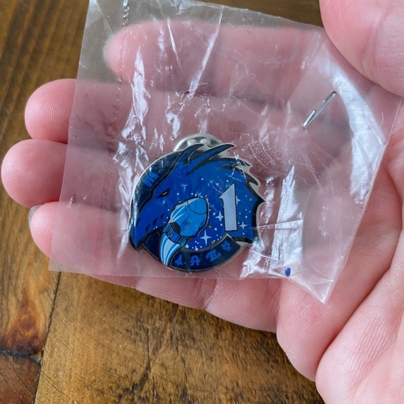 Lot Of Six NASA Space Flight Awareness Pins Lapel Space X Crew 1 Artemis 3 - Picture 7 of 8